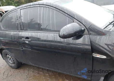 2007 Hyundai Accent Gs from USA, damaged, VIN KMHCM36CX7U035129